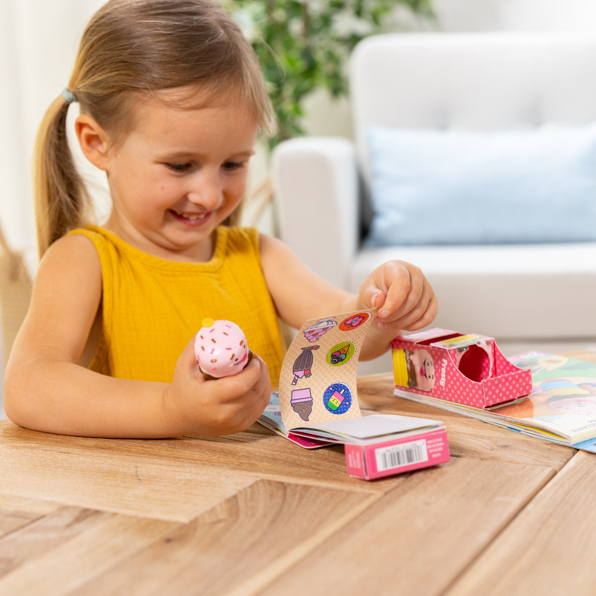 Sticker WOW!™ Ice Cream Bundle: Activity Pad & Sticker Stamper + Mini Activity Pad and 200 Refill Stickers - Image 7