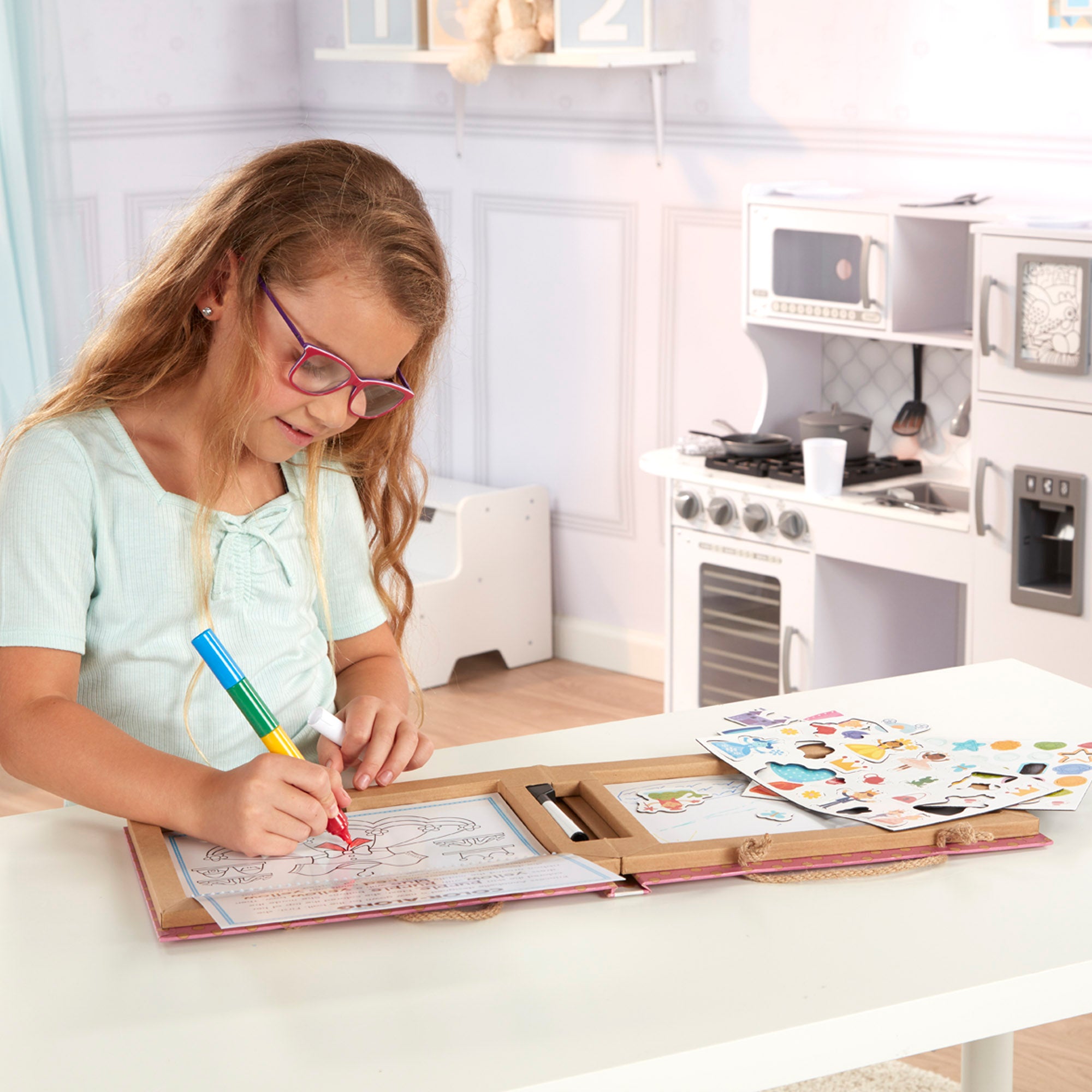 Natural Play: Play. Draw. Create Reusable Drawing & Magnet Kit – Princesses - Image 5