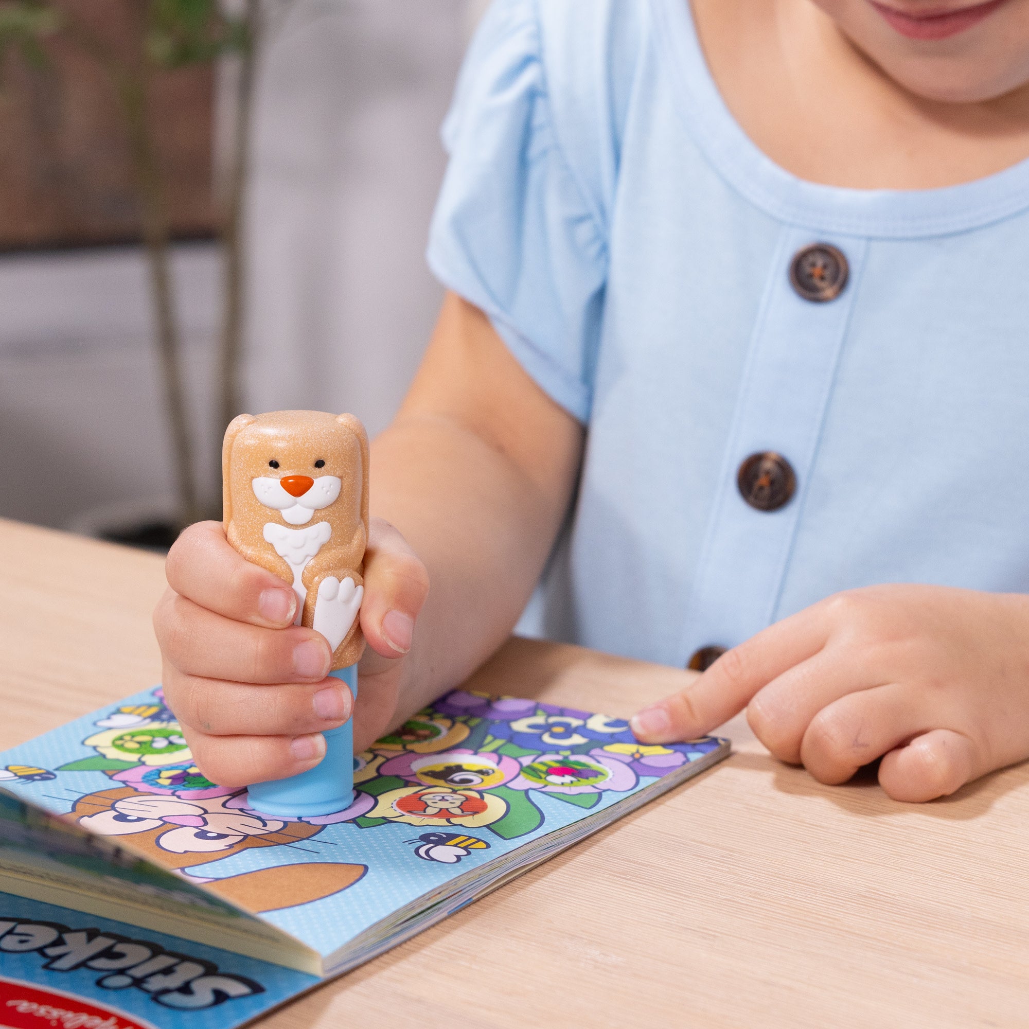Sticker WOW!™ Bunny Bundle: Activity Pad & Sticker Stamper + Mini Activity Pad and 200 Refill Stickers - Image 6