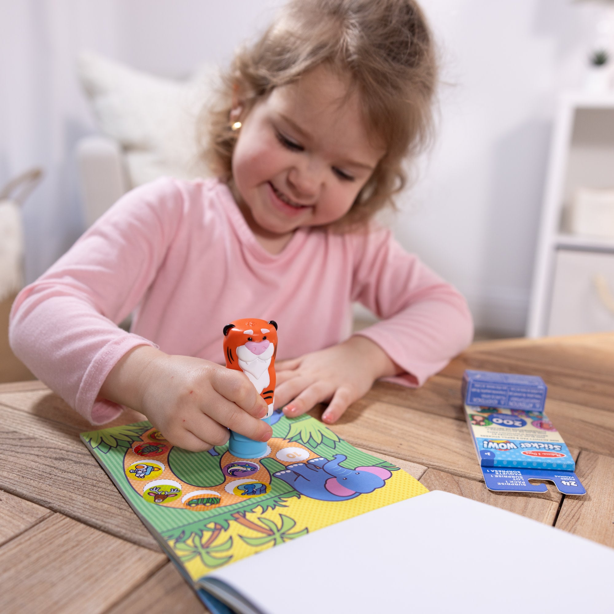 Sticker WOW!™ Tiger Bundle: Activity Pad & Sticker Stamper + Mini Activity Pad and 200 Refill Stickers - Image 2