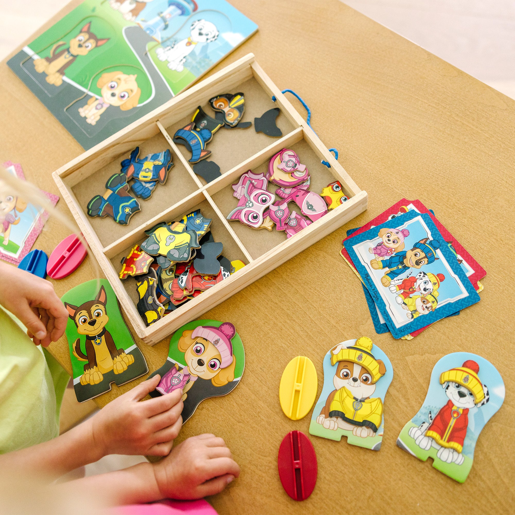 PAW Patrol Magnetic Pretend Play - Image 2