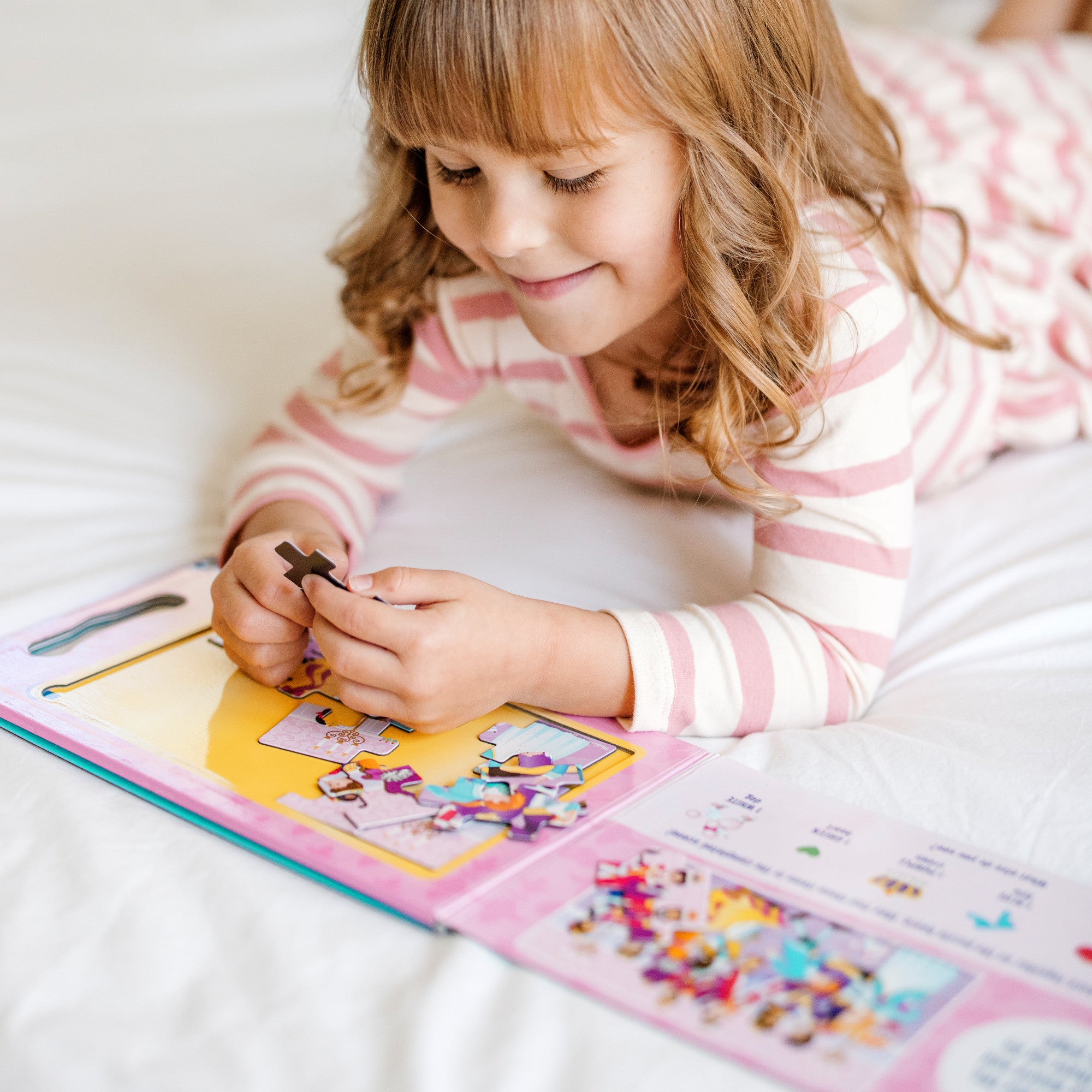 Take-Along Magnetic Jigsaw Puzzles – Princesses - Image 6