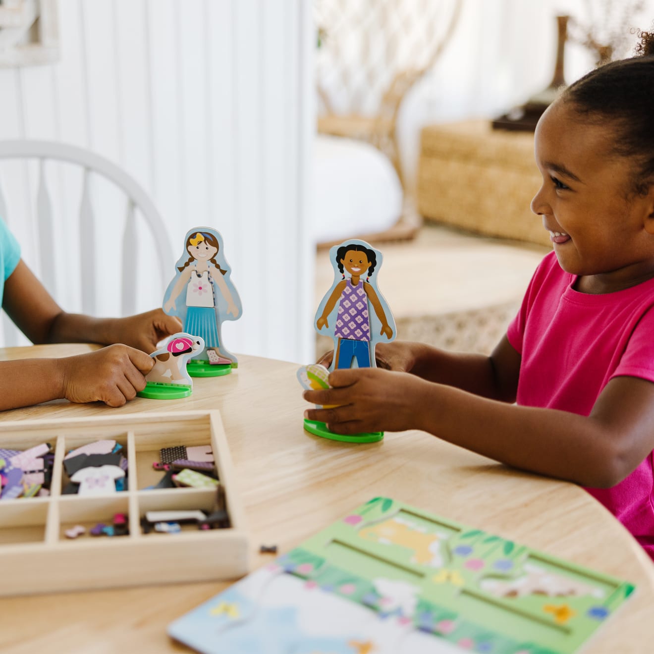 Best Friends Magnetic Dress-Up Play Set - Image 8