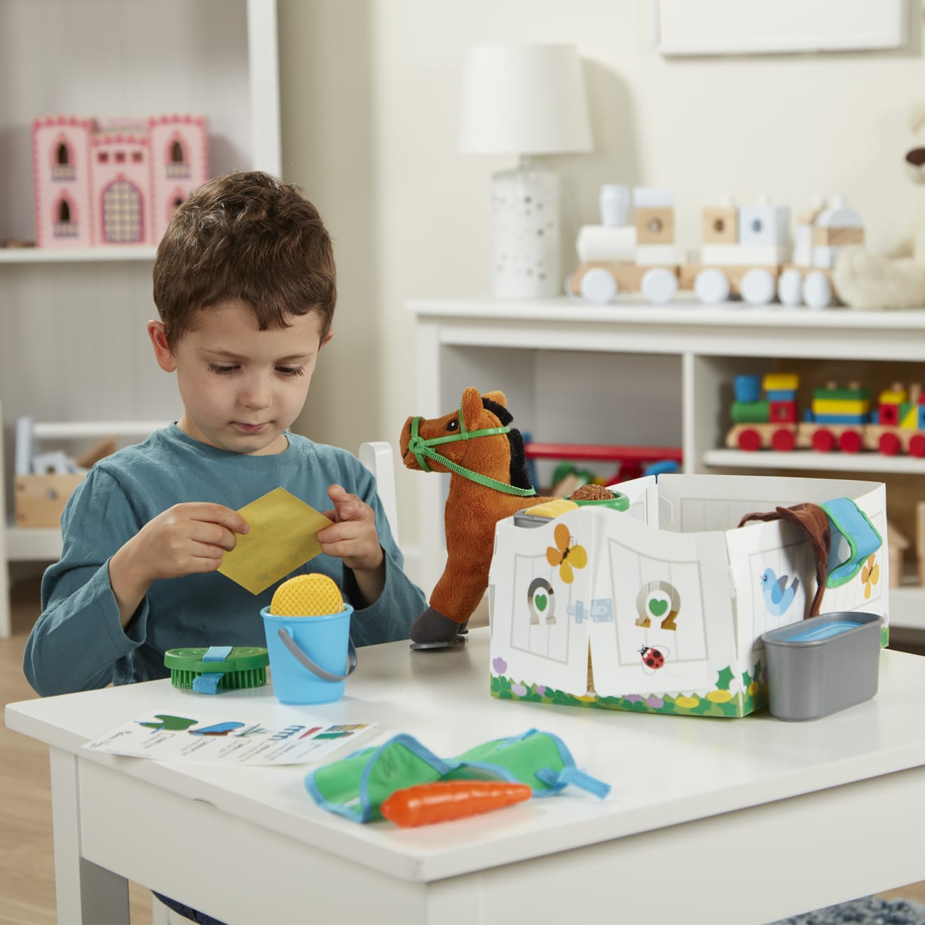Feed & Groom Horse Care Play Set - Image 7