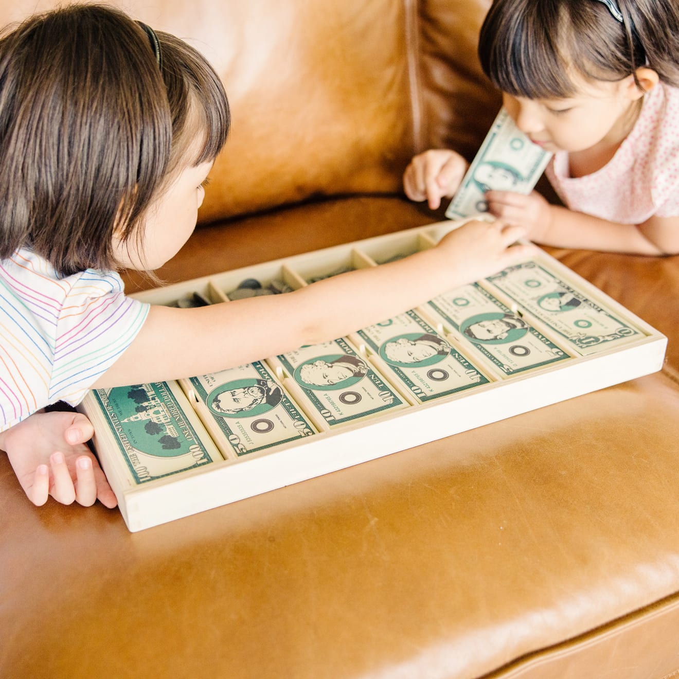 Classic Play Money Set - Image 5
