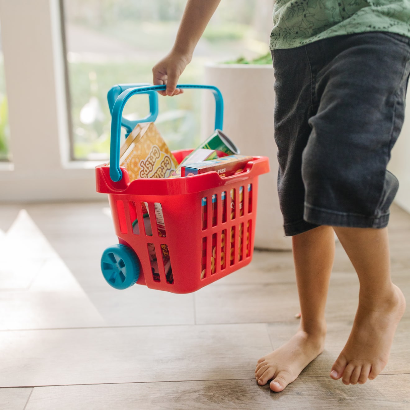 Fill & Roll Grocery Basket Play Set - Image 6