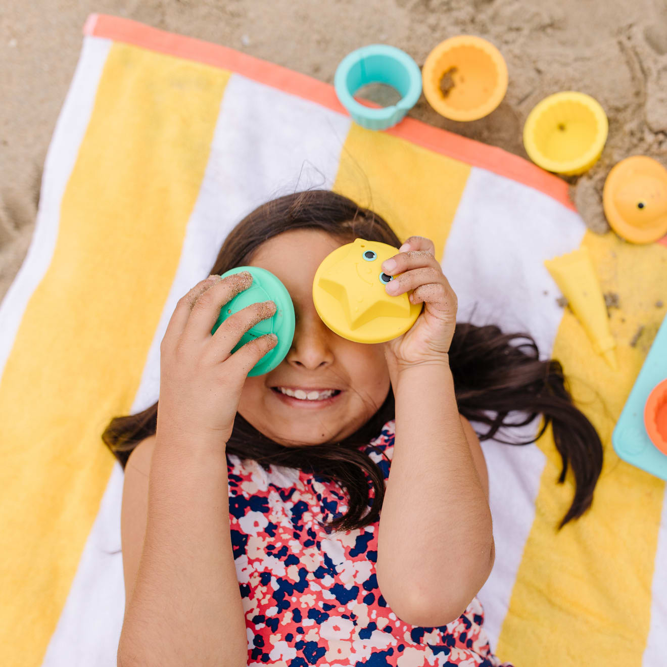 Seaside Sidekicks Sand Cupcake Set - Image 6