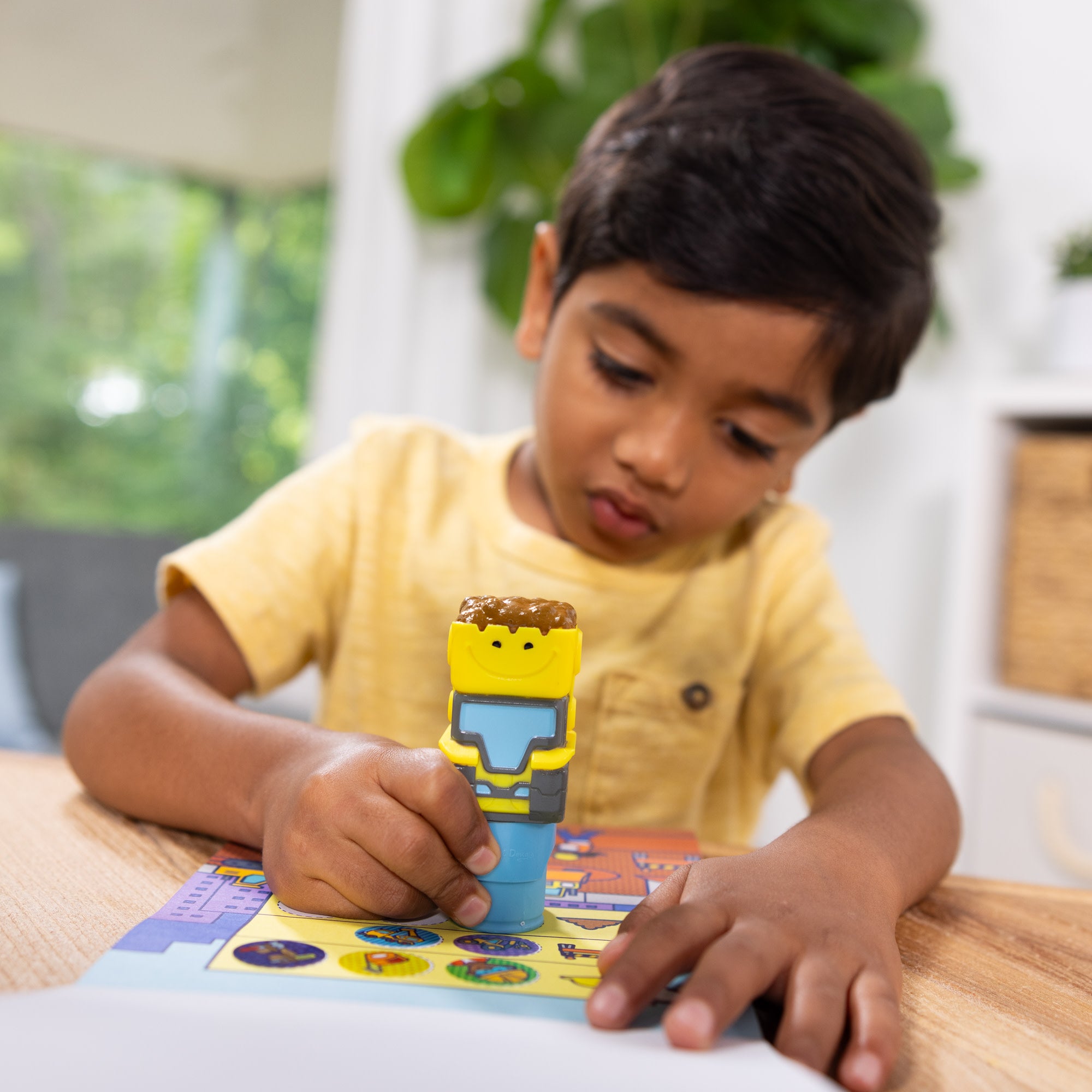 Sticker WOW!™ Bulldozer Bundle: Activity Pad & Sticker Stamper + Mini Activity Pad and 200 Refill Stickers - Image 7