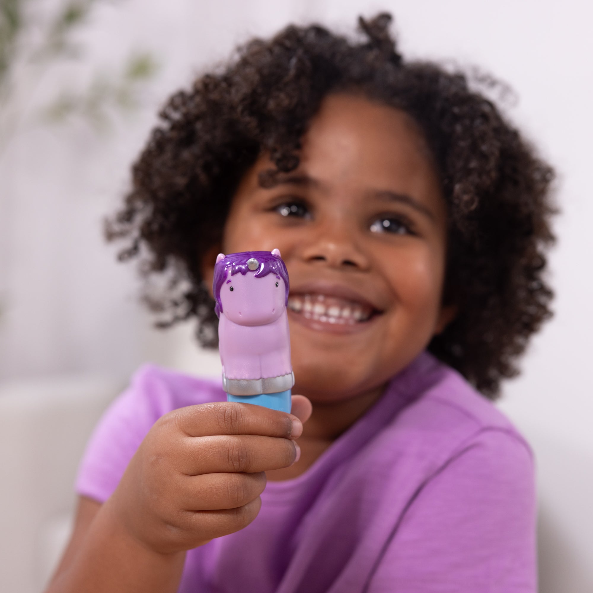 Sticker WOW!™ Activity Pad & Sticker Stamper - Purple Unicorn - Image 8